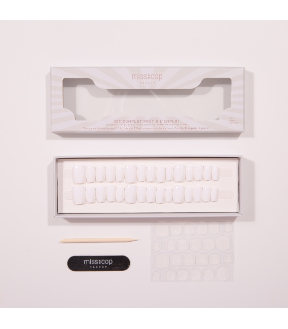 UV EFFECT PRESS-ON NAILS 04 BLANC SUBLIME
